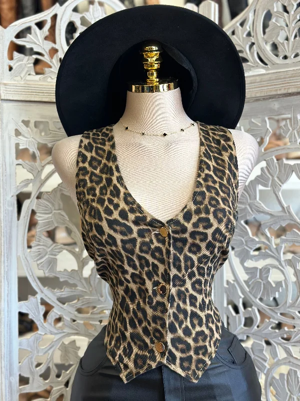 Cheetah Print Vest- Slightly Stretchy, Estira Poco