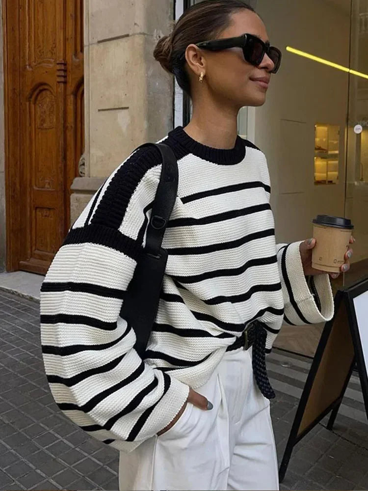 Elegant Black White Striped Knitted Women Casual Round Neck Long Sleeves Sweater