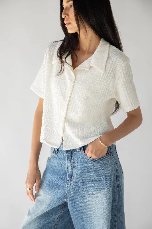 SHORT SLEEVE CRINKLE BUTTON UP