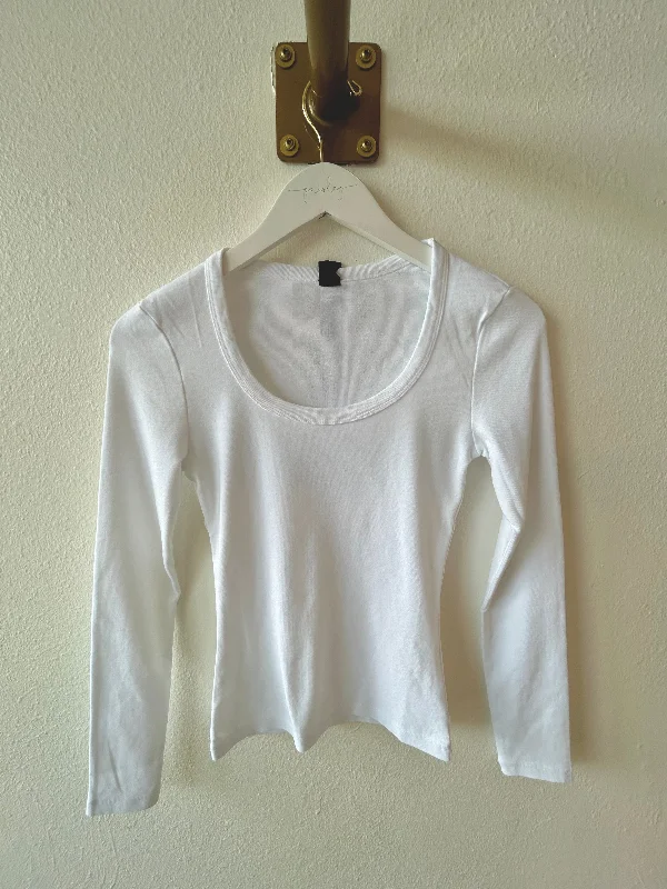 White Scoop Neck Tee